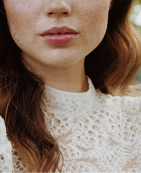 thereseundluise-moderne-brautkleider