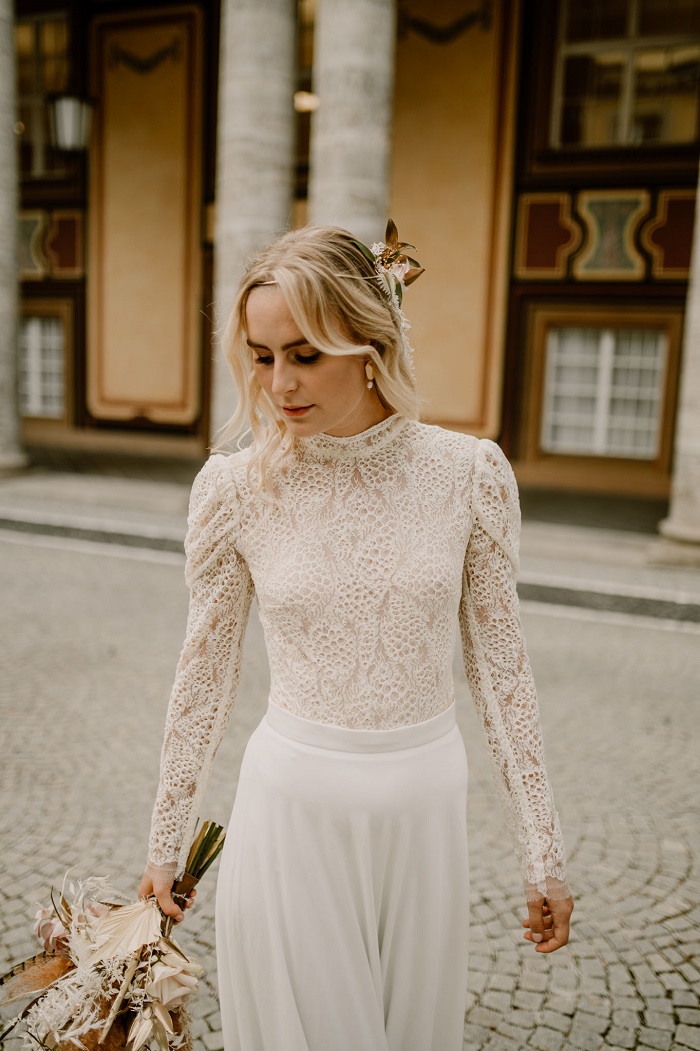 thereseundluise-brautkleid-martina-keulenärmel-spitze-tiefer-rücken