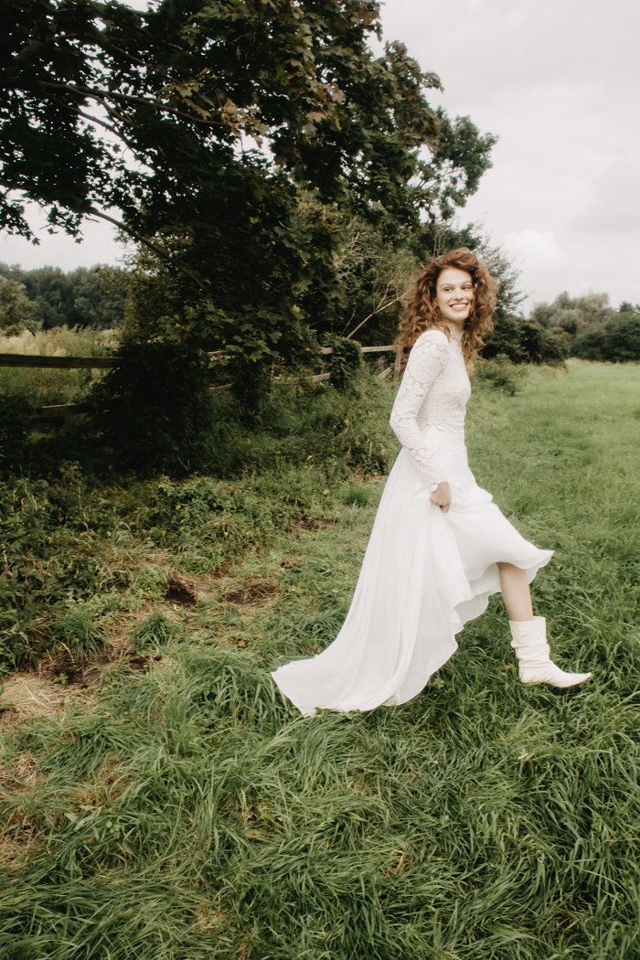 thereseundluise-brautkleid-nadette-spitze-mit-georgett-langer-ärmel-tiefer-rücken