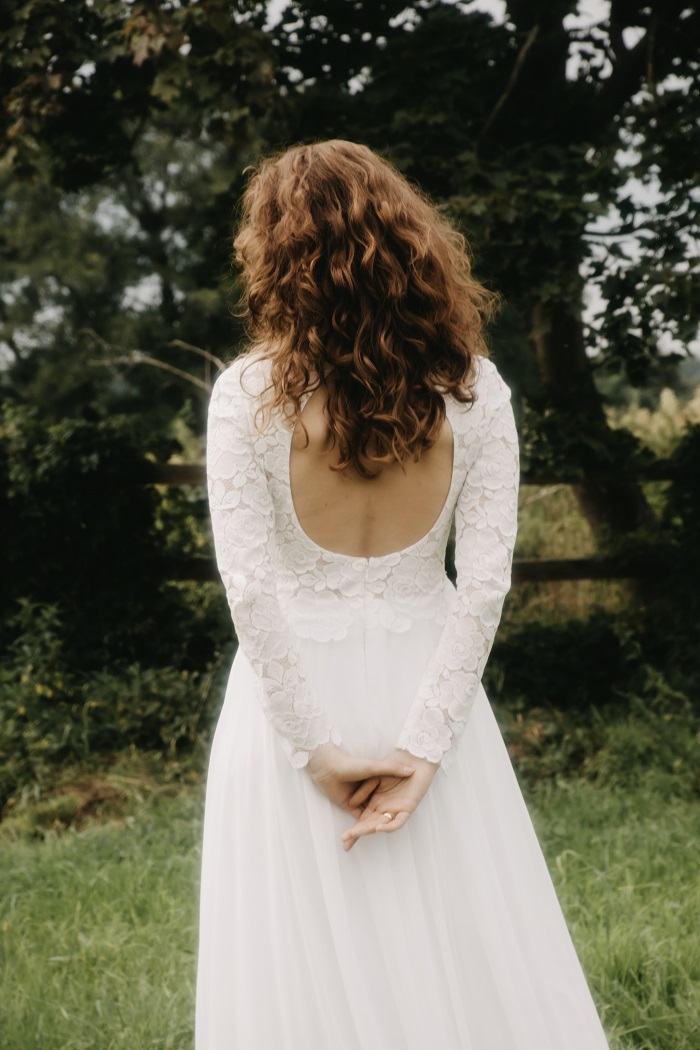 thereseundluise-brautkleid-nadette-spitze-mit-georgett-langer-ärmel-tiefer-rücken