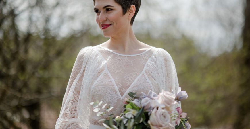 thereseundluise-brautkleid-für-ältere-bräute-v-ausschnitt-für-große-oberweite