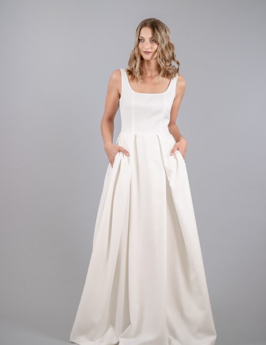 thereseundluise-schlichtes-brautkleid-2023